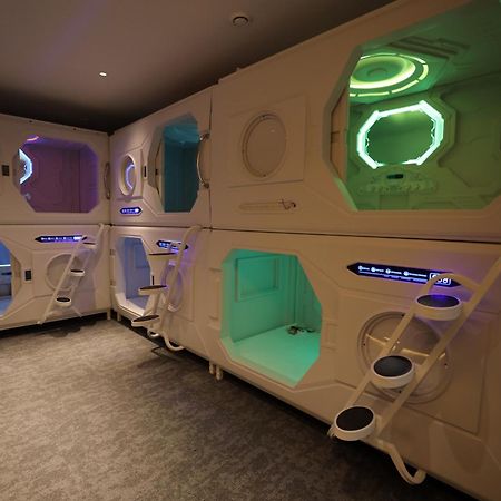Ubpod- The First Capsule Hotel In Mongolia Улан-Батор Экстерьер фото